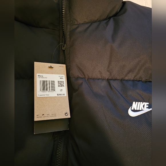 Nike Sportswear Club Puffer Jacket Black White FB7368-010 Men's Size 2XL - Picture 7 of 8